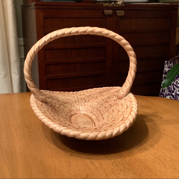 Atlantic Molds 1974 Ceramic Spring Basket - Picture 3 of 10